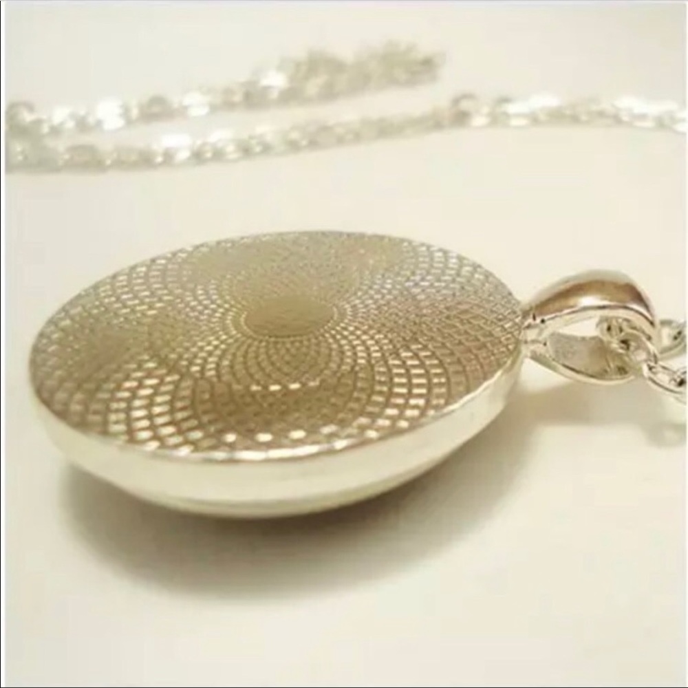 New‎ Vegan Necklace Heart Leaf Pendant Silver Chain Vegetarian Jewelry - Picture 4 of 7